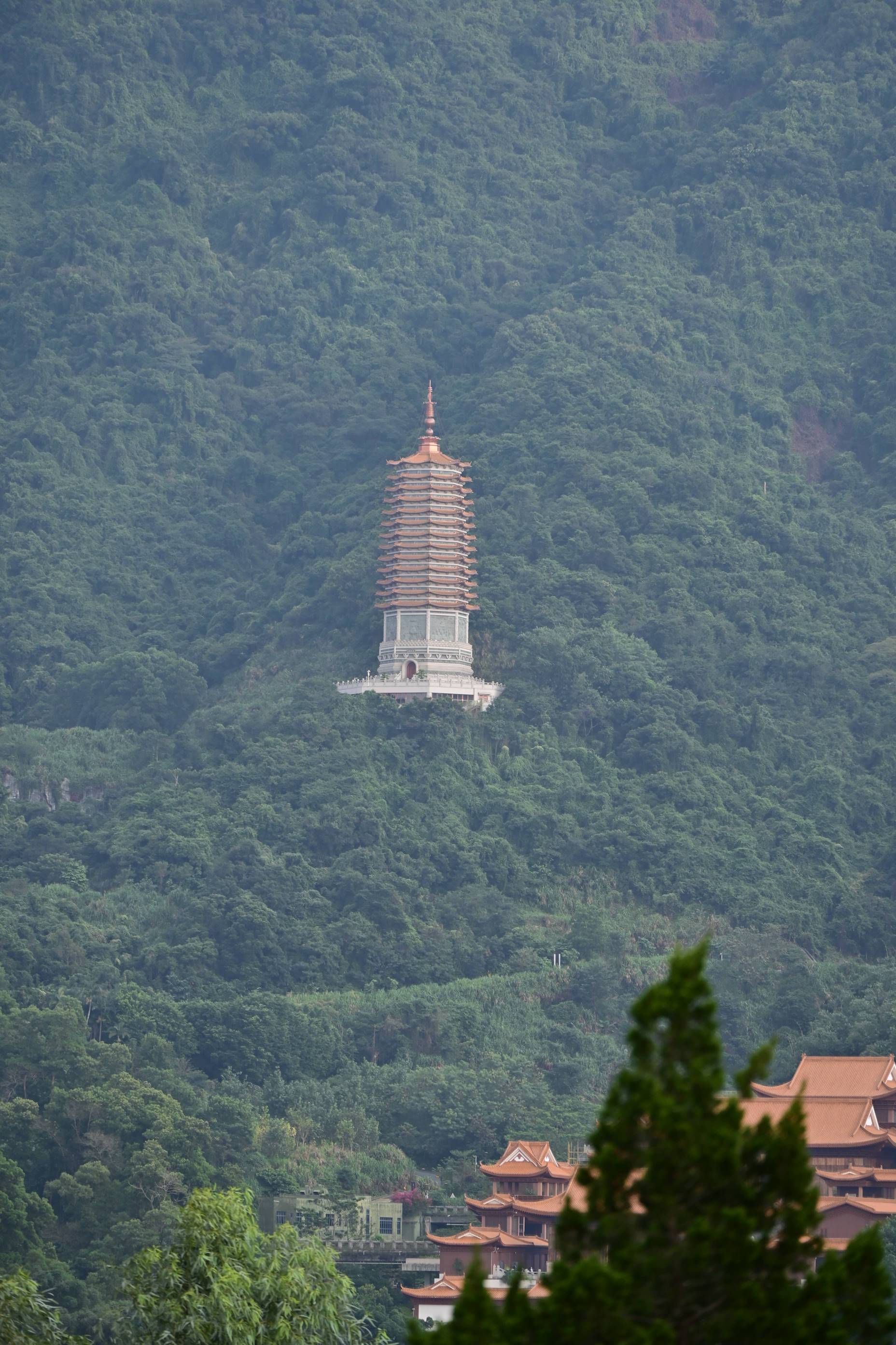 弘法寺本焕塔