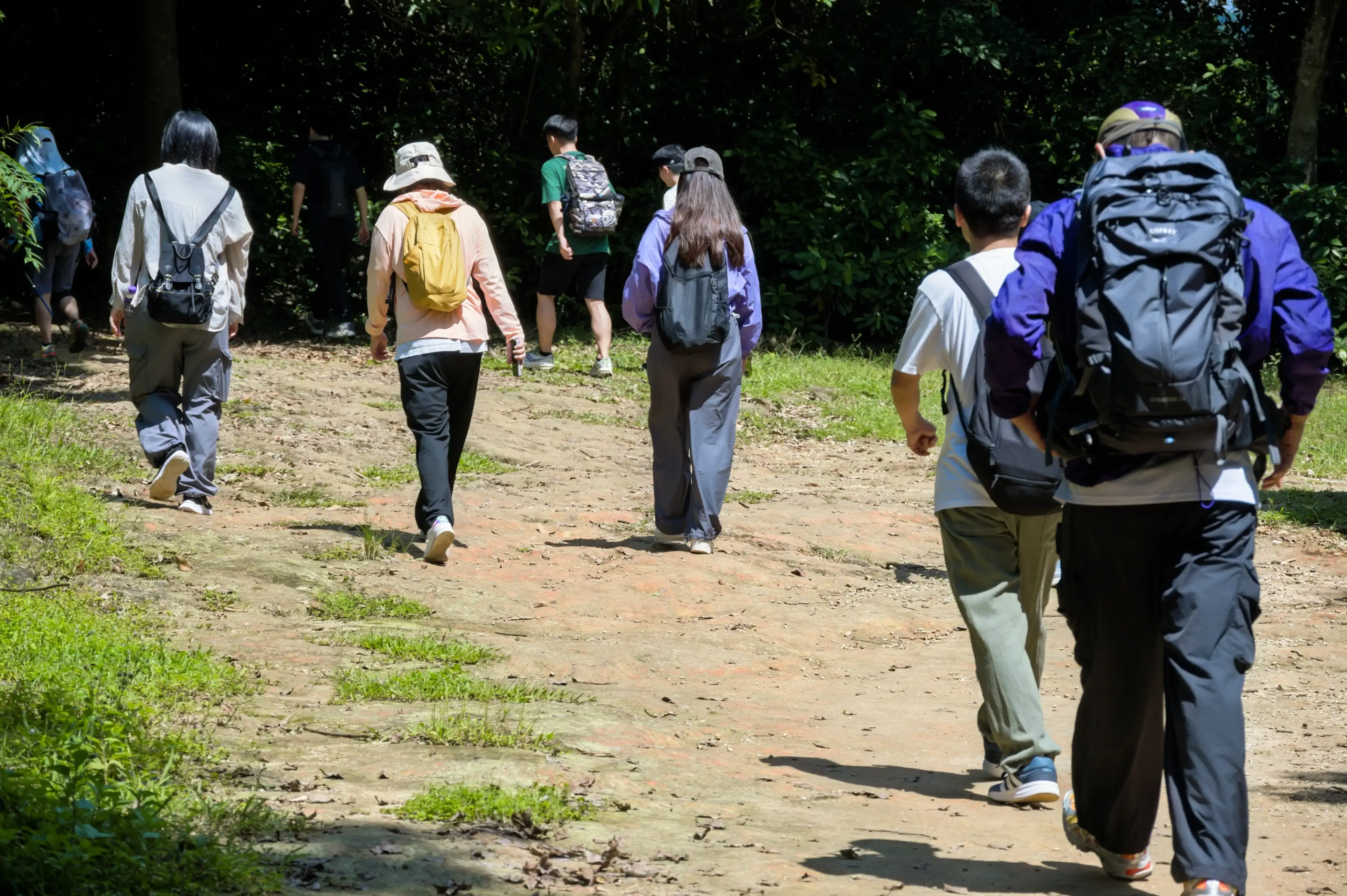 首次集结的小队伍