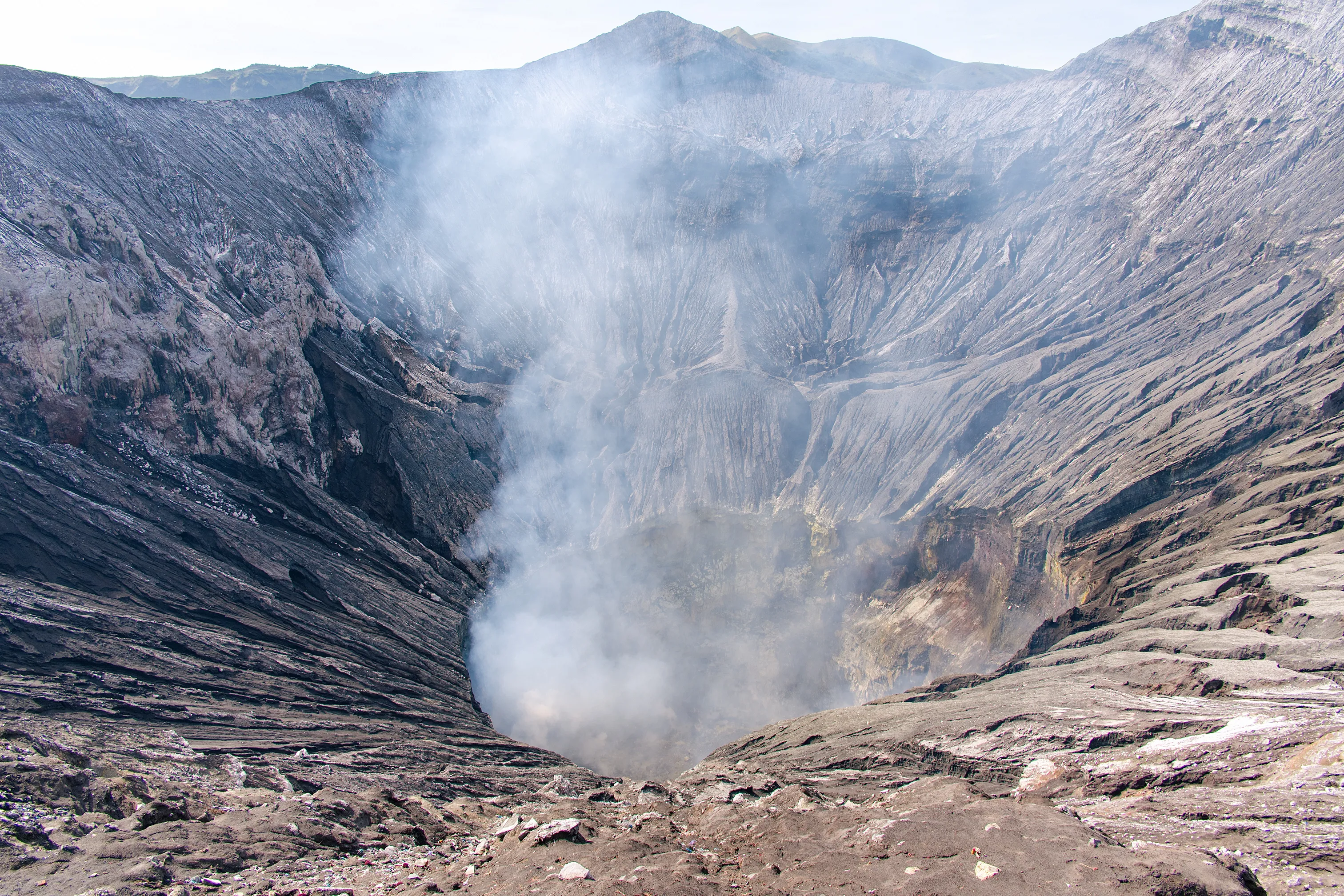 Bromo 火山口