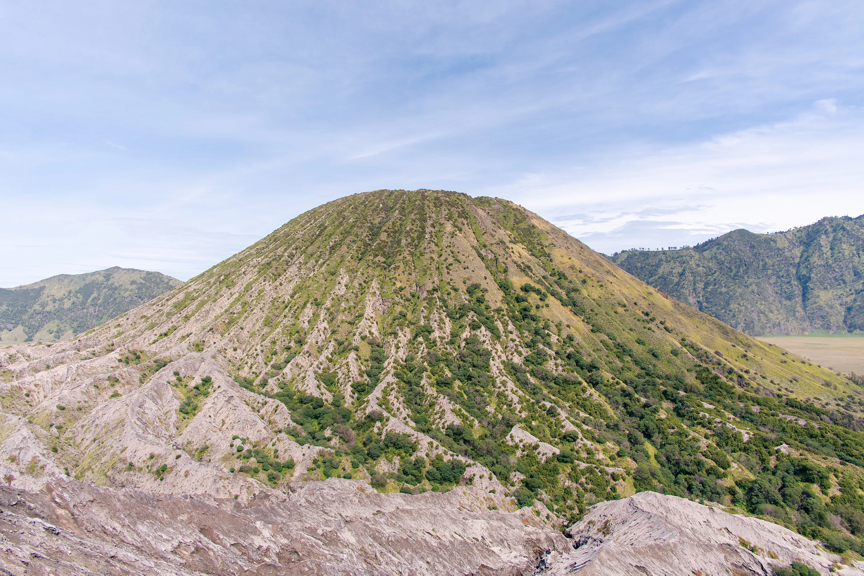Batok 火山的肌理，神似抹茶蛋糕