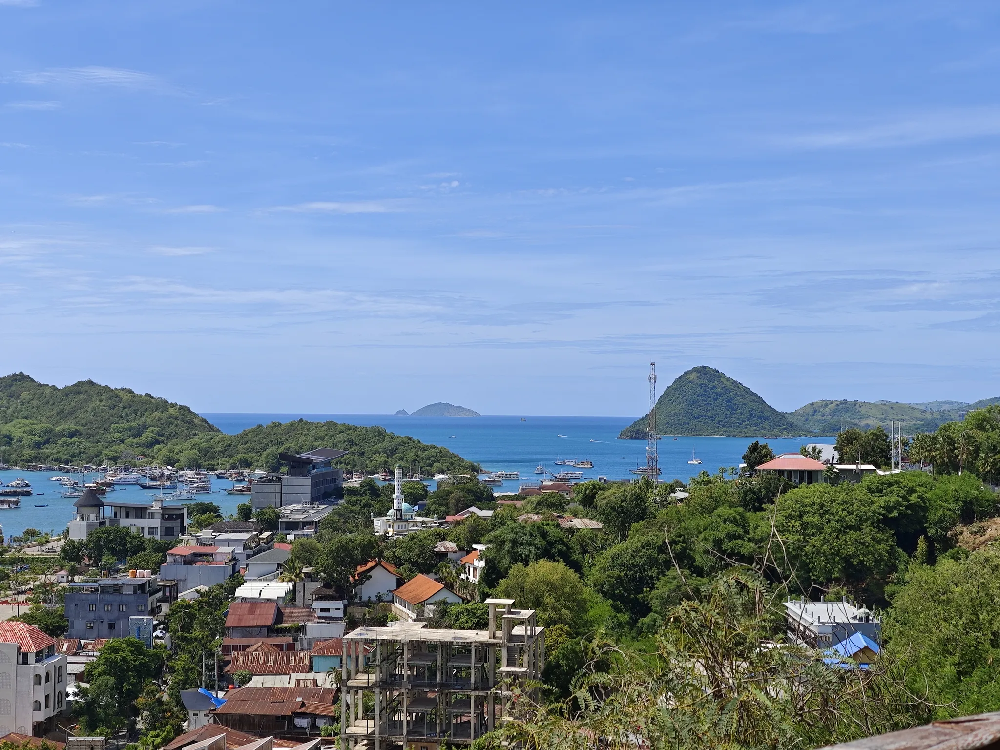 Puncak Waringin 小公园海景