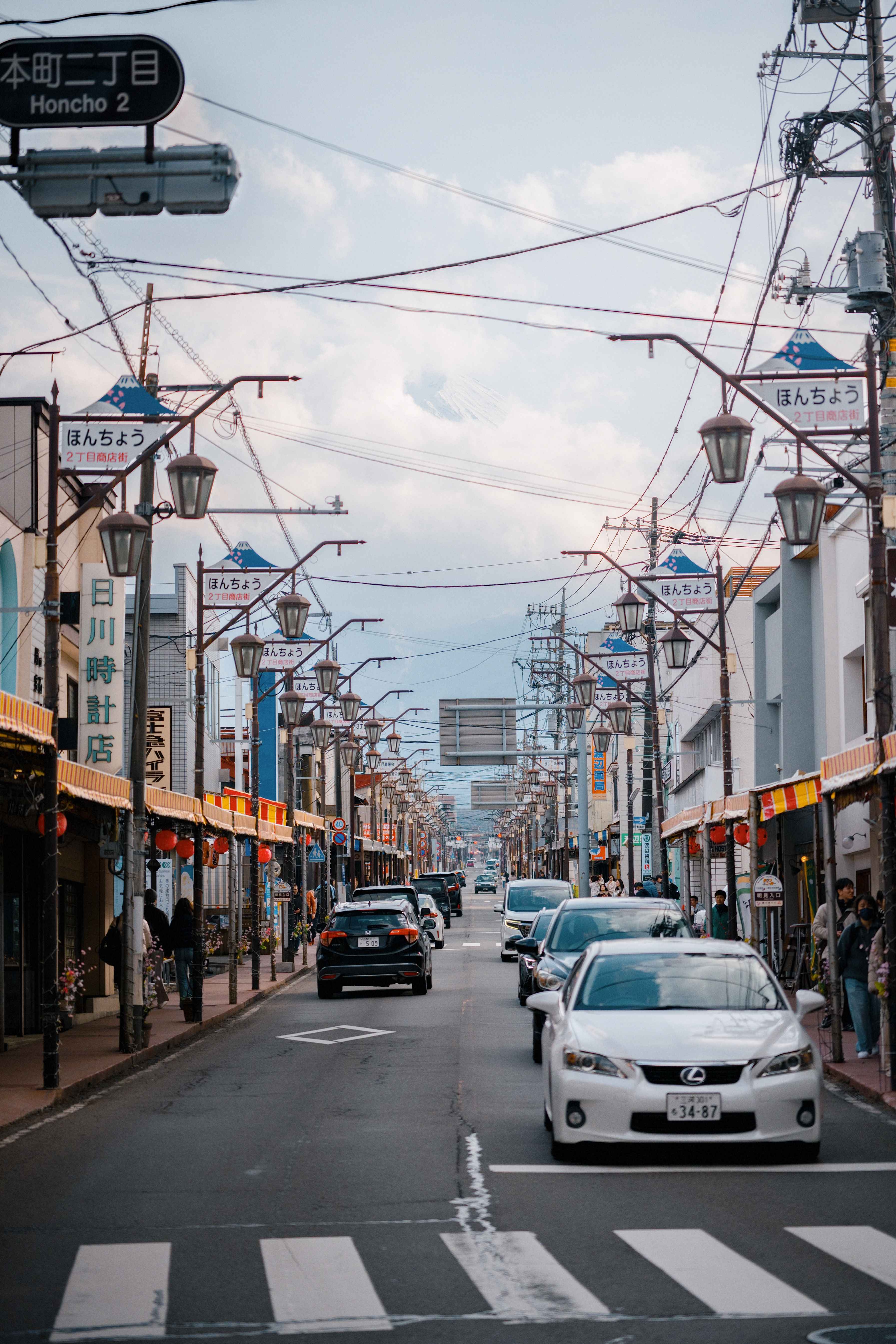 日川时计店 139 国道街景（富士山方向）