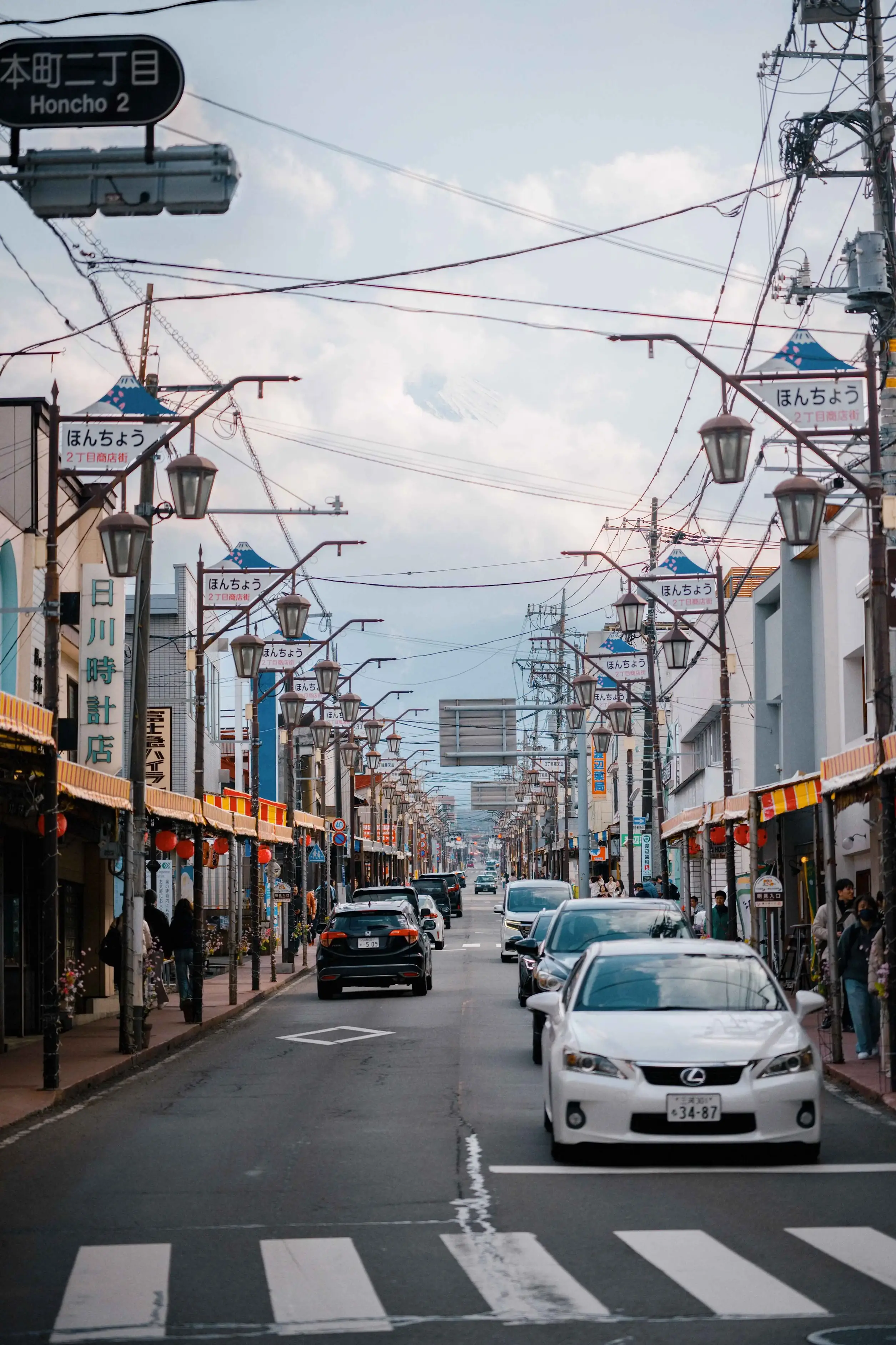 日川时计店 139 国道街景(富士山方向)